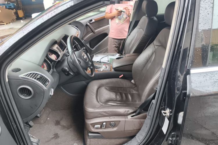 Used Audi Q7 2014 35 TFSI Ambition Edition Left Front Seat