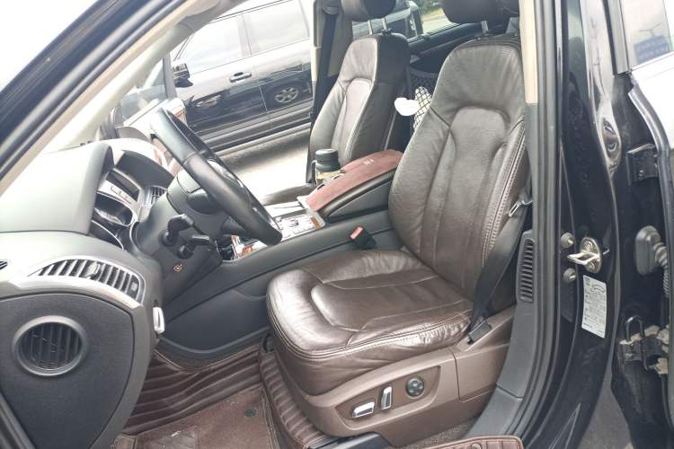 Used Audi Q7 2014 35 TFSI Ambition Edition Left Front Seat