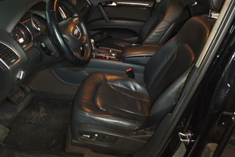 Used Audi Q7 2014 35 TDI Sport Edition Left Front Seat