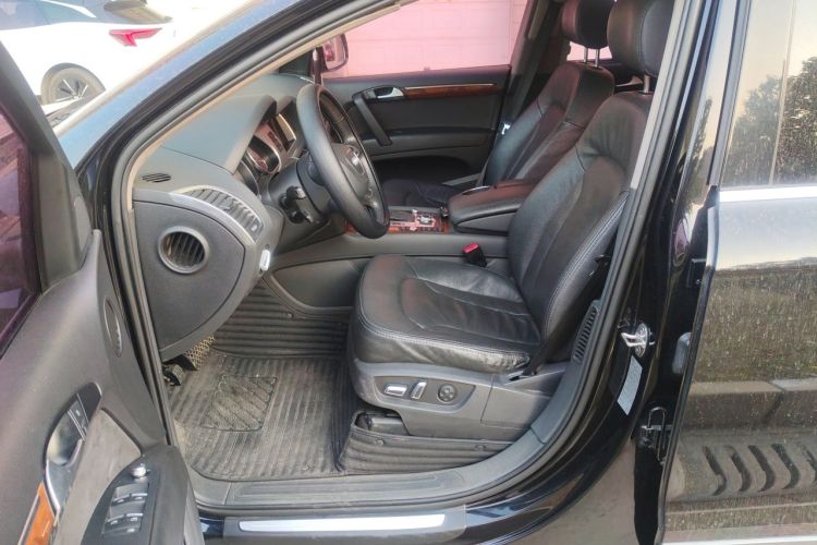 Used Audi Q7 2014 35 TFSI Ambition Edition Left Front Seat