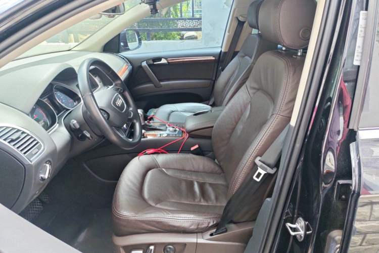 Used Audi Q7 2014 35 TDI Sport Edition Left Front Seat