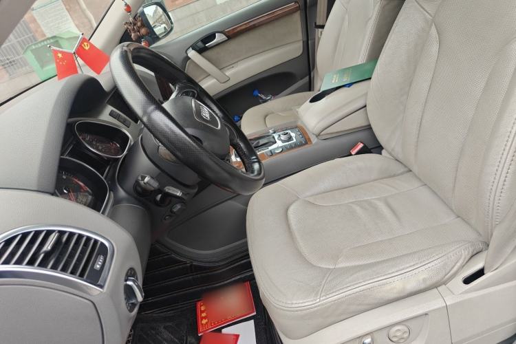 Used Audi Q7 2014 35 TFSI Off-road Model Left Front Seat