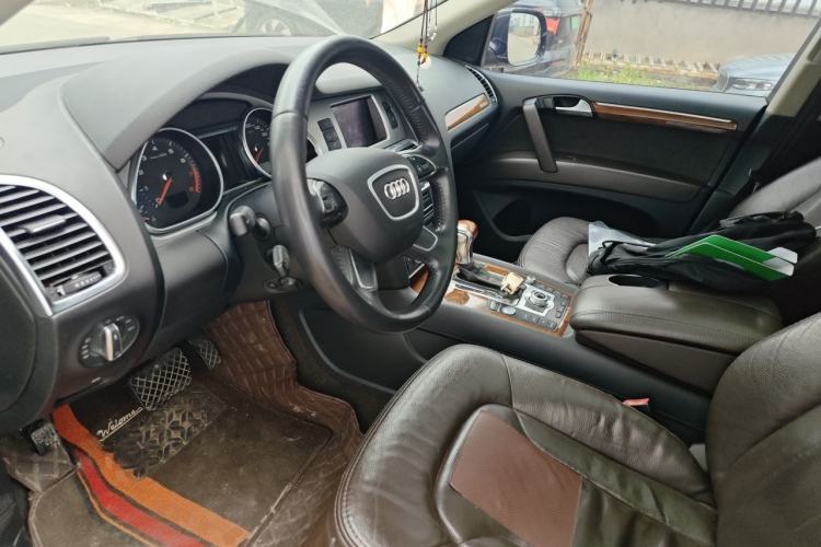 Used Audi Q7 2014 35 TFSI Off-road Model Left Front Seat