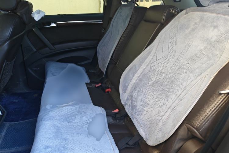 Used Audi Q7 2014 35 TFSI Sport Edition Left Rear Seat