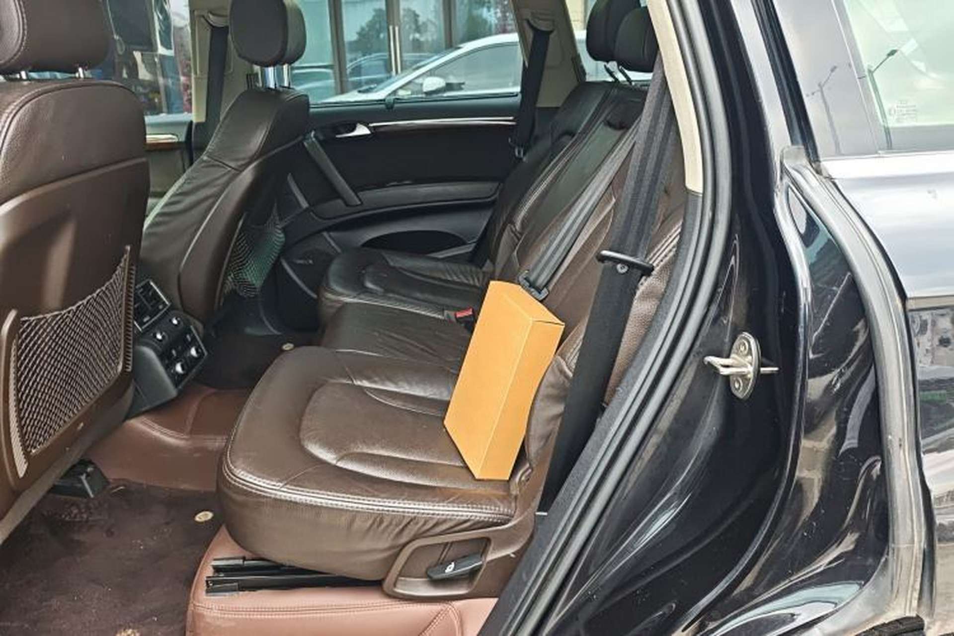 Used Audi Q7  Left Rear Seat