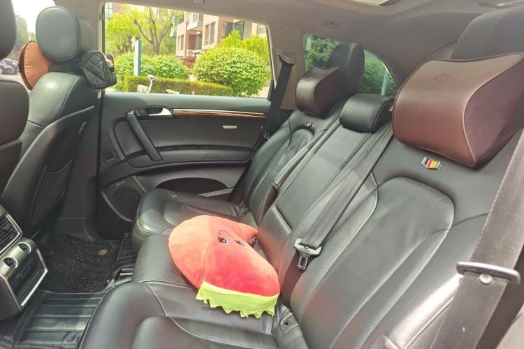 Used Audi Q7  Left Rear Seat