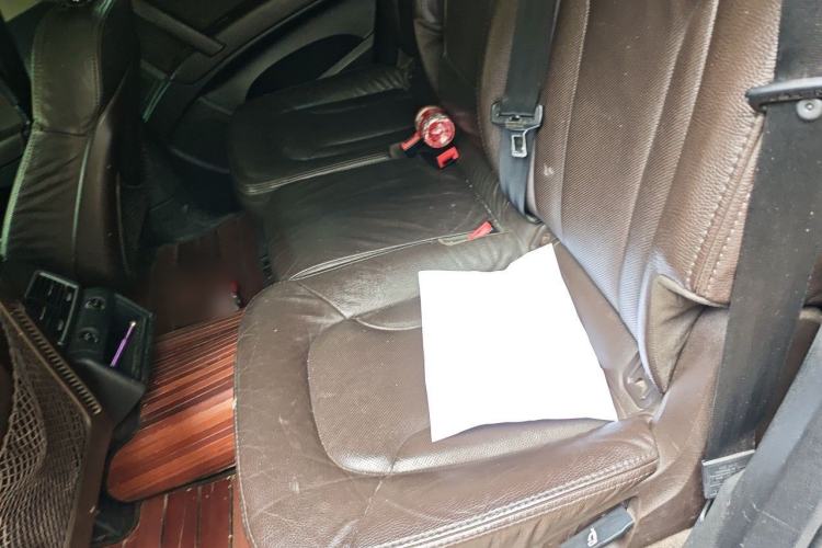 Used Audi Q7 2014 35 TFSI Ambition Edition Left Rear Seat