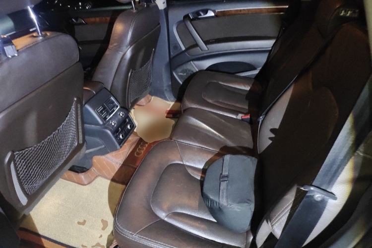 Used Audi Q7 2014 35 TDI Sport Edition Left Rear Seat