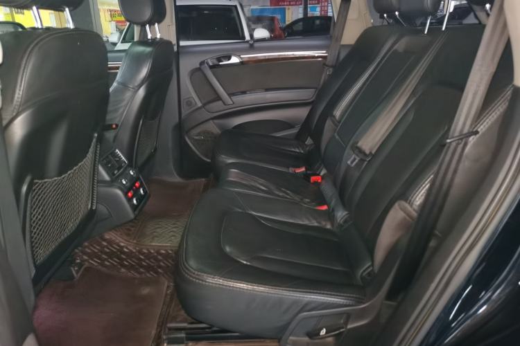 Used Audi Q7 2014 35 TFSI Off-road Model Left Rear Seat