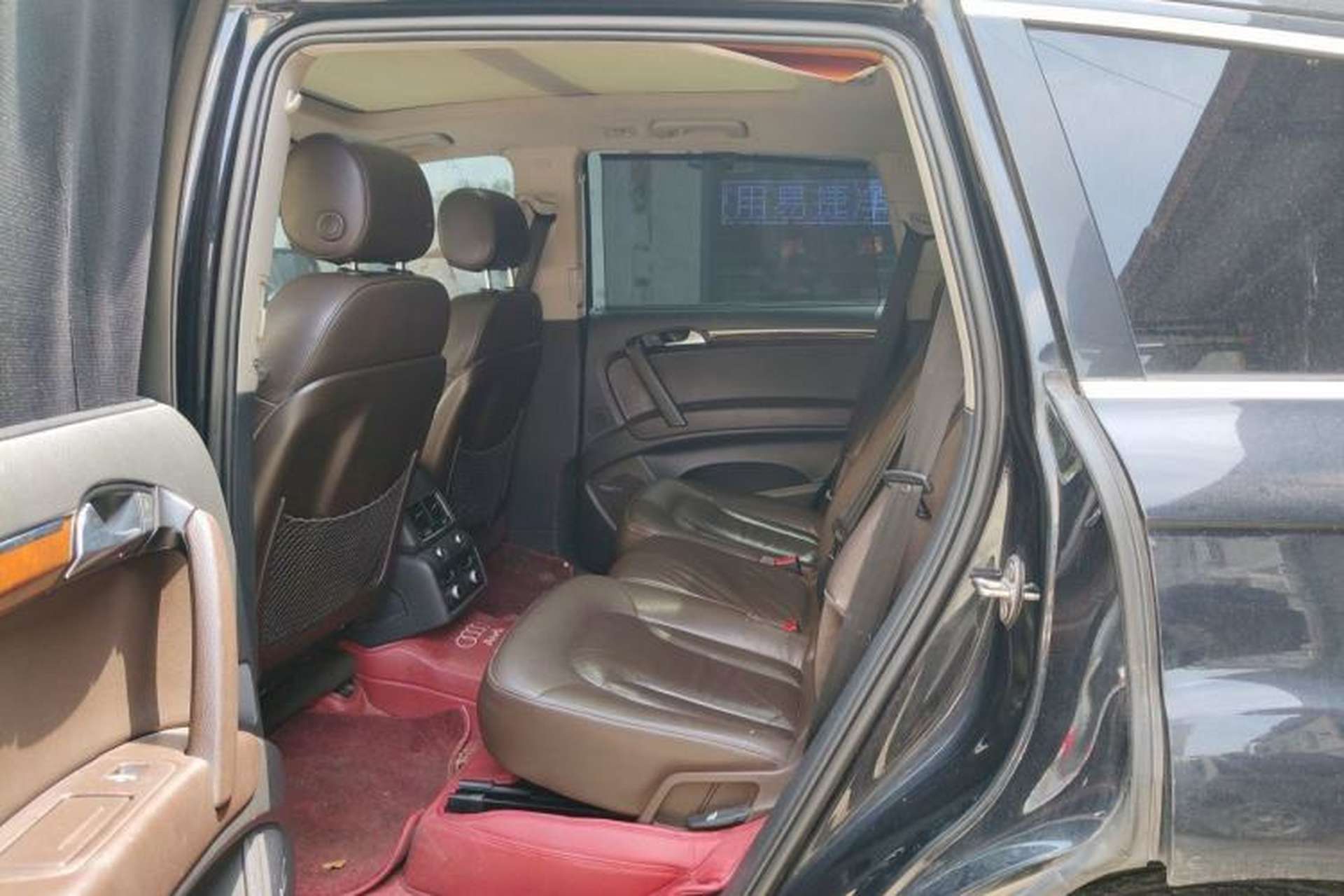 Used Audi Q7  Left Rear Seat