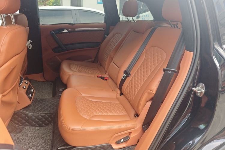 Used Audi Q7 2014 35 TDI Sport Edition Left Rear Seat