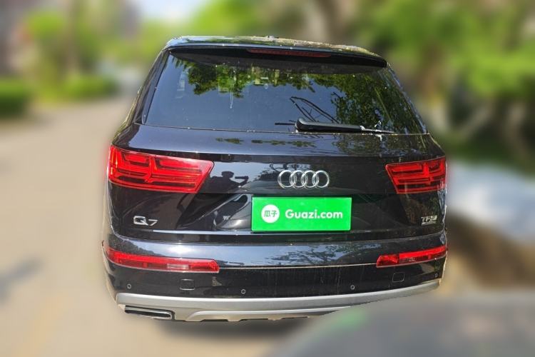 Used Audi Q7  Rear