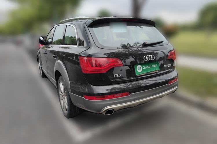 Used Audi Q7 2014 35 TFSI Off-road Model Rear Left 45 Deg