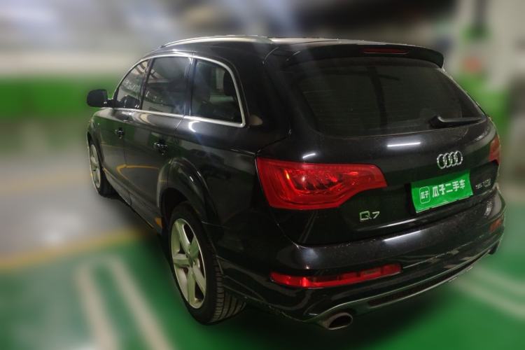 Used Audi Q7 2014 35 TFSI Sport Edition Rear Left 45 Deg