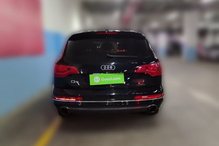 Used Audi Q7  Rear