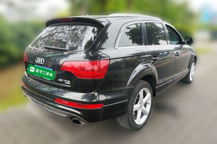 Used Audi Q7 2014 35 TFSI Sport Edition Rear Right 45 Deg