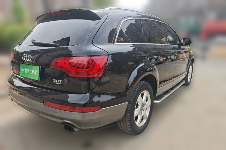 Used Audi Q7  Rear Right 45 Deg