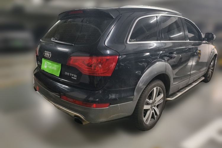 Used Audi Q7 2014 35 TFSI Off-road Model Rear Right 45 Deg