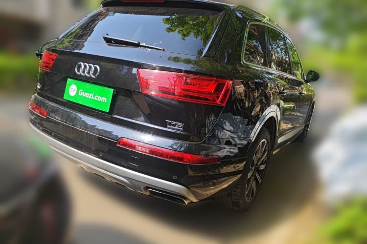 Used Audi Q7  Rear Right 45 Deg