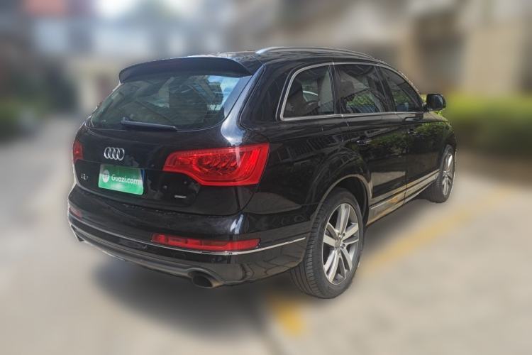 Used Audi Q7  Rear Right 45 Deg