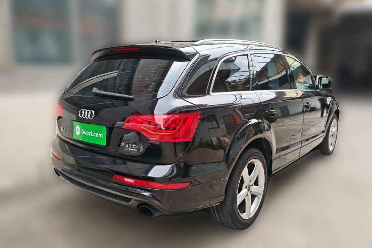 Used Audi Q7 2014 35 TDI Sport Edition Rear Right 45 Deg