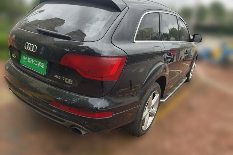 Used Audi Q7  Rear Right 45 Deg