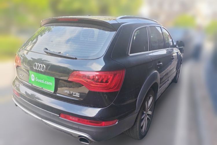 Used Audi Q7 2014 35 TFSI Off-road Model Rear Right 45 Deg