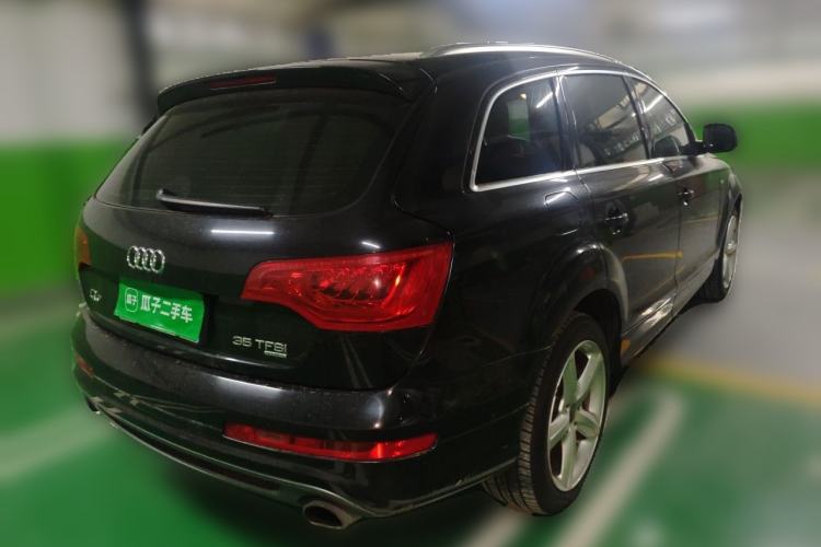 Used Audi Q7 2014 35 TFSI Sport Edition Rear Right 45 Deg