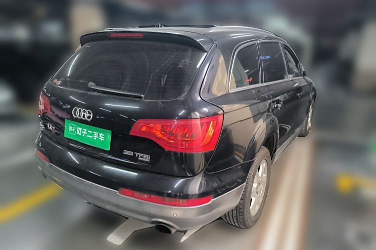 Used Audi Q7 2014 35 TFSI Ambition Edition Rear Right 45 Deg