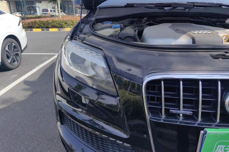 Used Audi Q7 2014 35 TDI Sport Edition Right Front Headlight