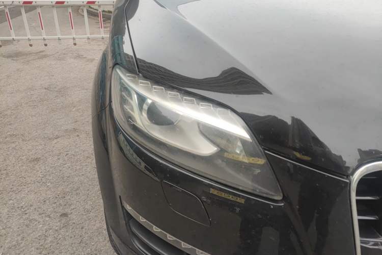 Used Audi Q7 2014 35 TFSI Ambition Edition Right Front Headlight