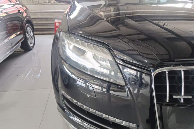 Used Audi Q7 2014 35 TFSI Ambition Edition Right Front Headlight