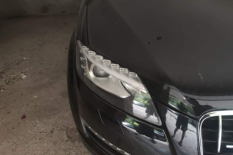 Used Audi Q7 2014 35 TFSI Ambition Edition Right Front Headlight