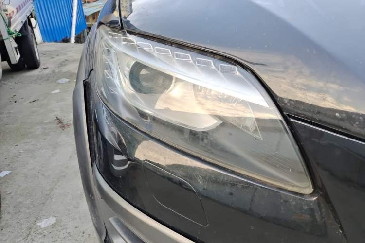 Used Audi Q7 2014 40 TFSI Sport Edition Right Front Headlight
