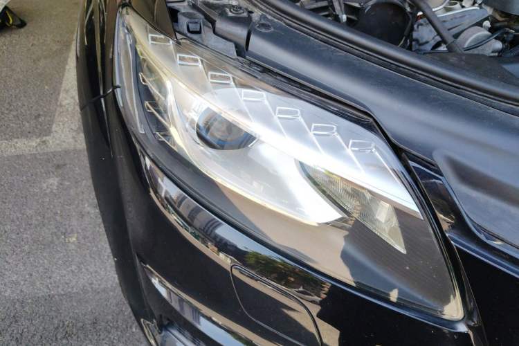 Used Audi Q7 2014 40 TFSI Sport Edition Right Front Headlight