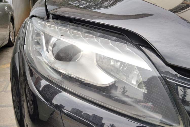 Used Audi Q7 2014 35 TFSI Ambition Edition Right Front Headlight