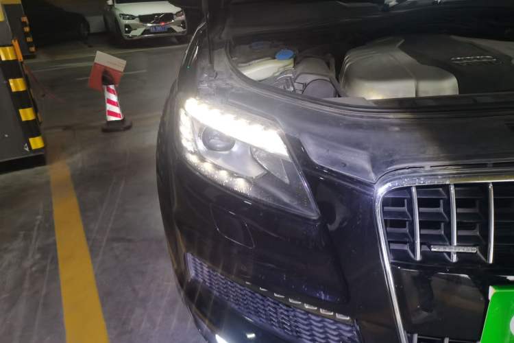 Used Audi Q7 2014 35 TDI Sport Edition Right Front Headlight
