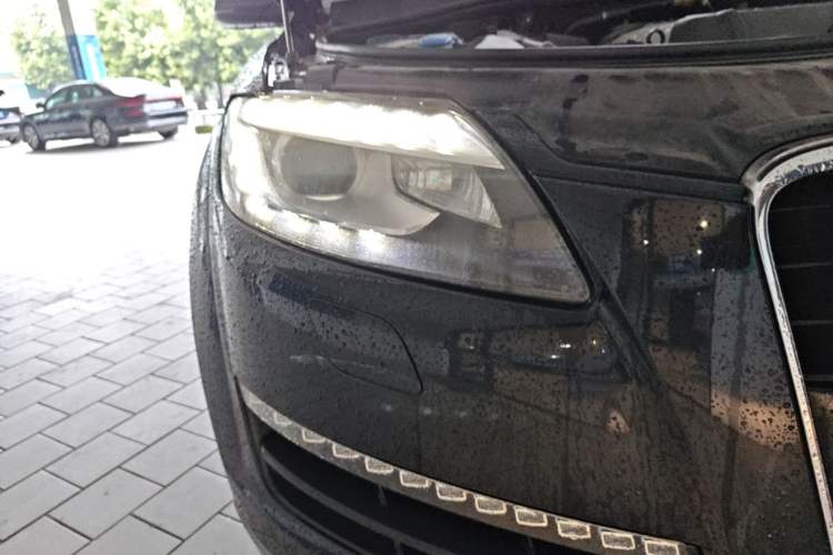 Used Audi Q7 2014 35 TFSI Ambition Edition Right Front Headlight