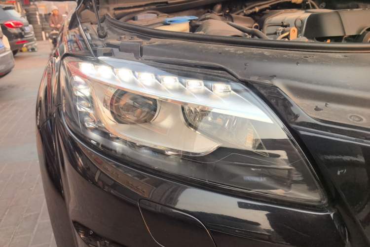 Used Audi Q7 2014 35 TFSI Sport Edition Right Front Headlight
