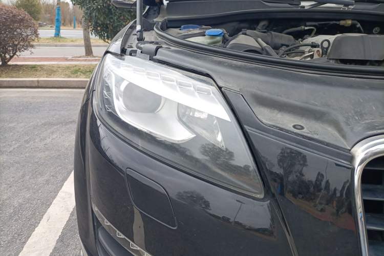 Used Audi Q7 2014 35 TFSI Ambition Edition Right Front Headlight