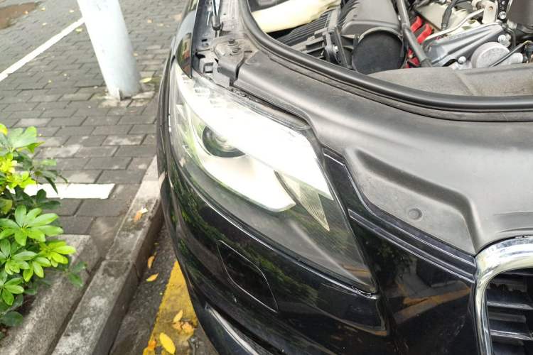 Used Audi Q7 2014 35 TFSI Sport Edition Right Front Headlight