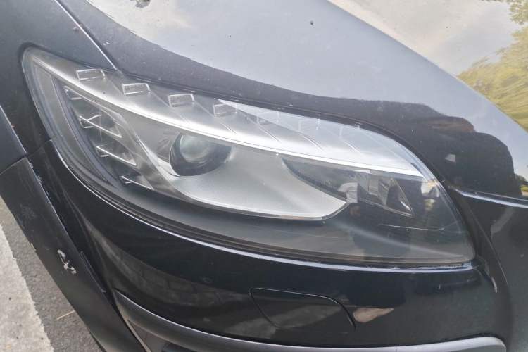 Used Audi Q7 2014 35 TFSI Off-road Model Right Front Headlight
