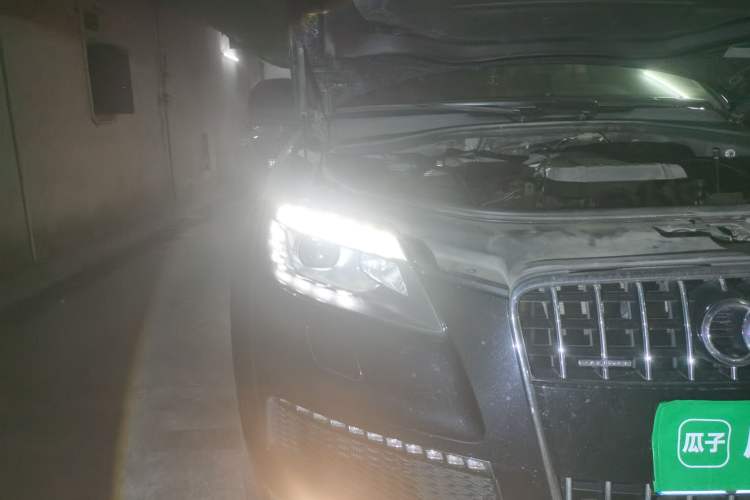 Used Audi Q7 2014 40 TFSI Sport Edition Right Front Headlight