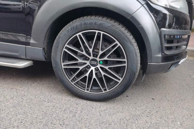Used Audi Q7 2014 35 TFSI Off-road Model Right Front Wheel Hub