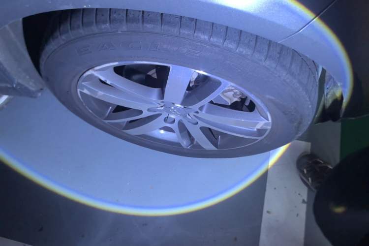 Used Audi Q7 2014 35 TFSI Off-road Model Right Front Wheel Hub