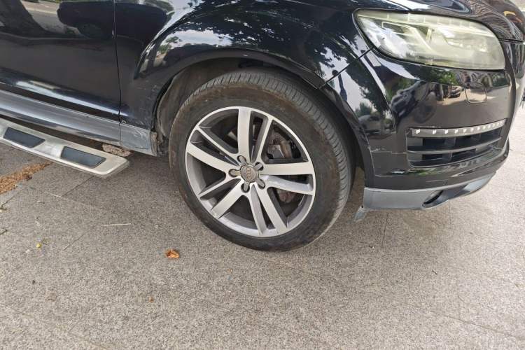 Used Audi Q7 2014 35 TFSI Ambition Edition Right Front Wheel Hub