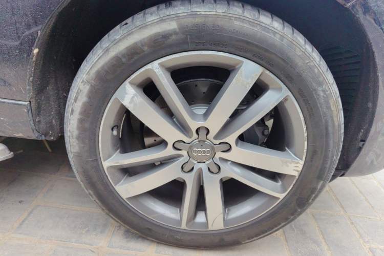 Used Audi Q7 2014 35 TFSI Sport Edition Right Front Wheel Hub