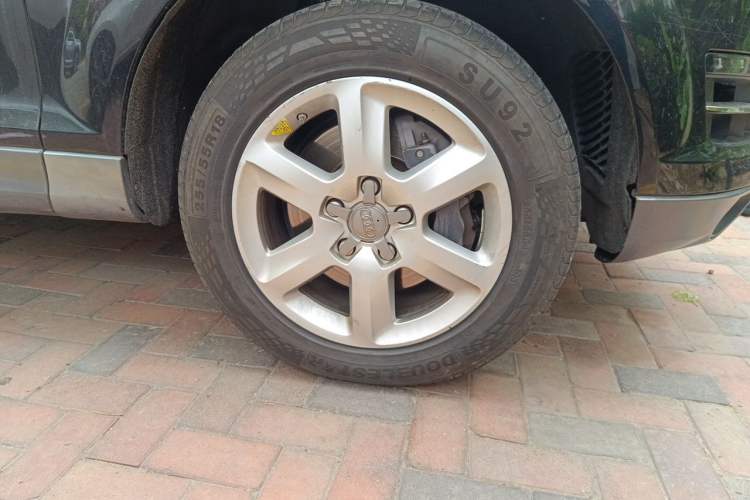 Used Audi Q7 2014 35 TFSI Ambition Edition Right Front Wheel Hub