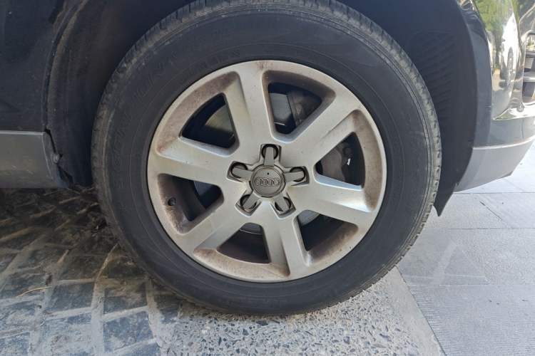 Used Audi Q7 2014 35 TFSI Ambition Edition Right Front Wheel Hub