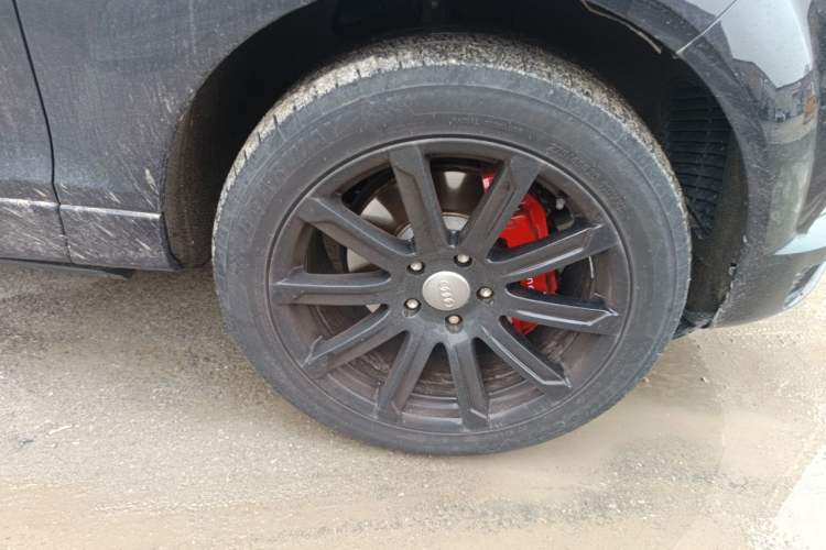 Used Audi Q7 2014 35 TFSI Sport Edition Right Front Wheel Hub